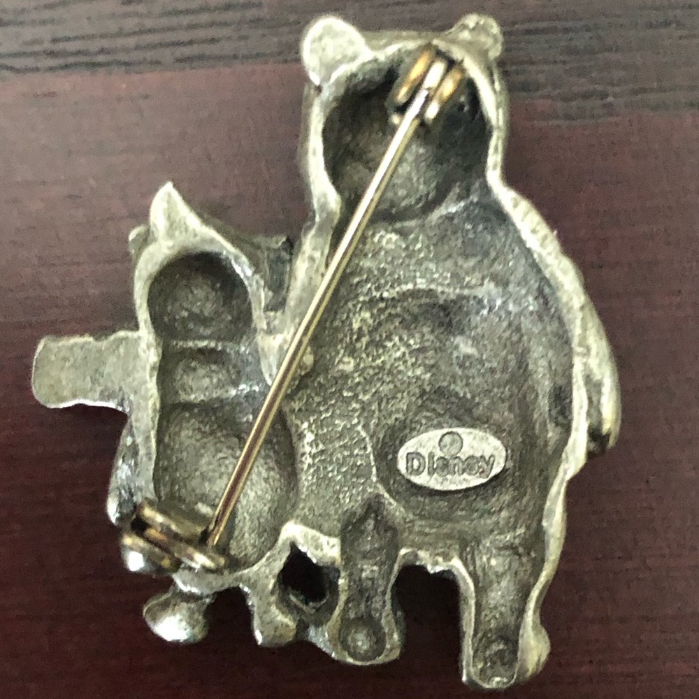 Collectibles Disney Brooch/ Pen & Key Chain